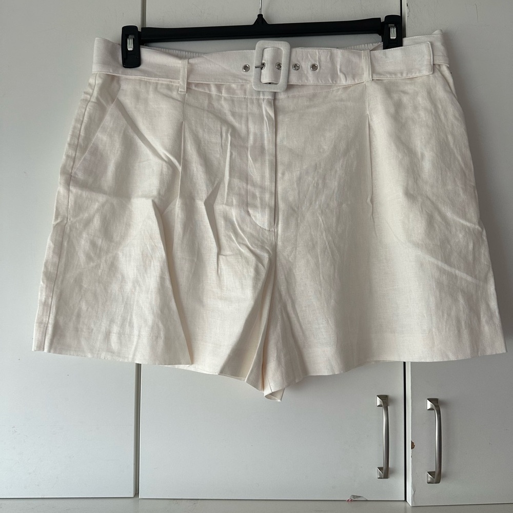 🩳 Nine West XXL High Rise Linen Blend Belted Shorts NWT Ivory